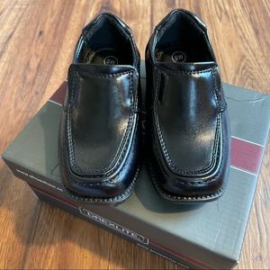 Drexlite Mark Slip-On Black Dress Shoes Size 5 Wide